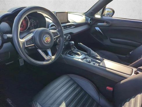 Used 2018 FIAT 124 Spider Abarth w/ Convenience Group image 6