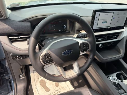 New 2026 Ford Explorer Active w/ Active Comfort Package AWD/4WD image 18