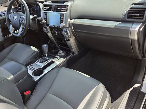 Used 2024 Toyota 4Runner SR5 Premium w/ Moonroof Package AWD/4WD image 17
