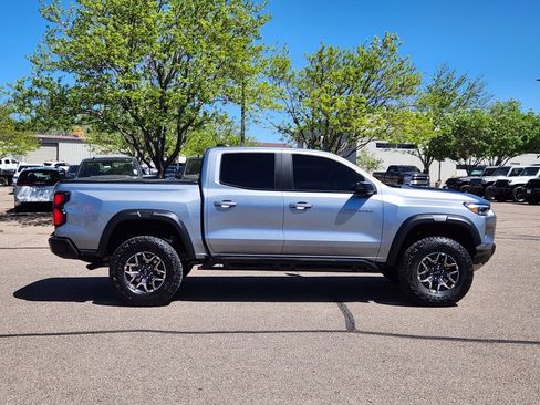 Used 2025 Chevrolet Colorado ZR2 w/ Technology Package image 2