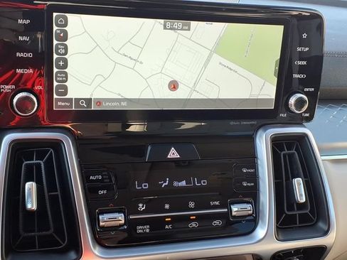 Used 2023 Kia Sorento EX AWD/4WD image 16