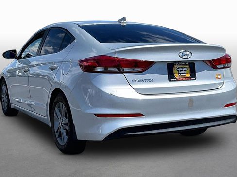 Used 2018 Hyundai Elantra SEL FWD image 5