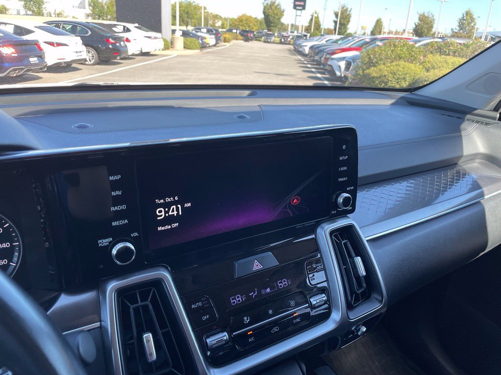 Certified 2023 Kia Sorento S FWD image 15
