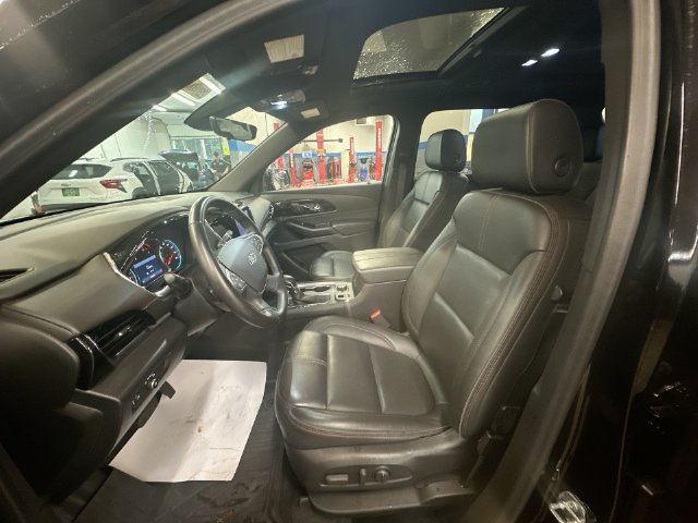 Used 2023 Chevrolet Traverse RS w/ LPO, Floor Liner Package AWD/4WD image 30