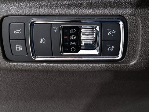 Used 2022 Lincoln Corsair Grand Touring w/ Elements Technology Bundle image 32