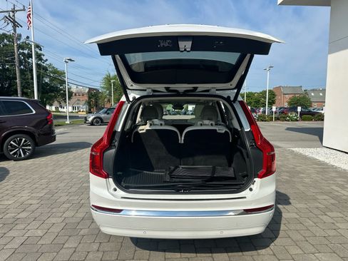 Used 2023 Volvo XC90 B5 Plus w/ Protection Package Premier AWD/4WD image 29