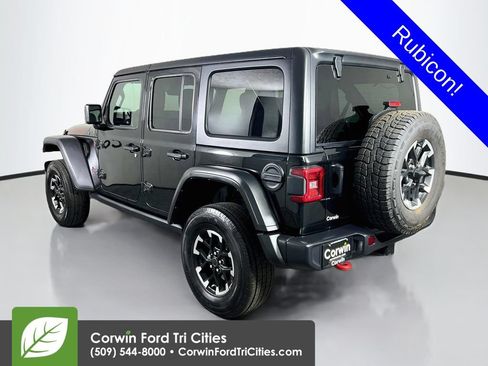 Used 2025 Jeep Wrangler Unlimited Rubicon AWD/4WD image 11