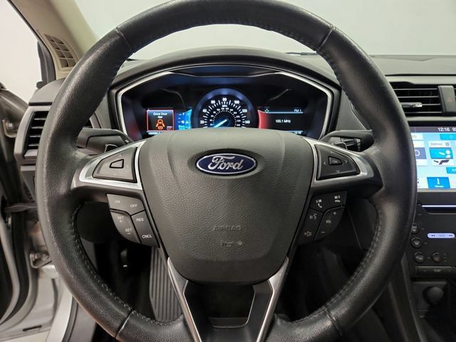 Used 2018 Ford Fusion Titanium AWD/4WD image 30