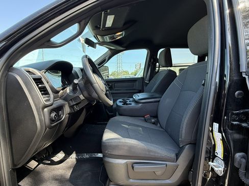 Certified 2024 RAM 2500 Tradesman w/ Chrome Appearance Group AWD/4WD image 2