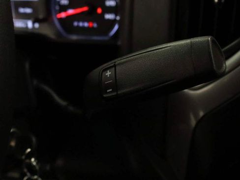 Used 2020 Chevrolet Silverado 1500 Custom w/ Custom Convenience Package RWD image 29