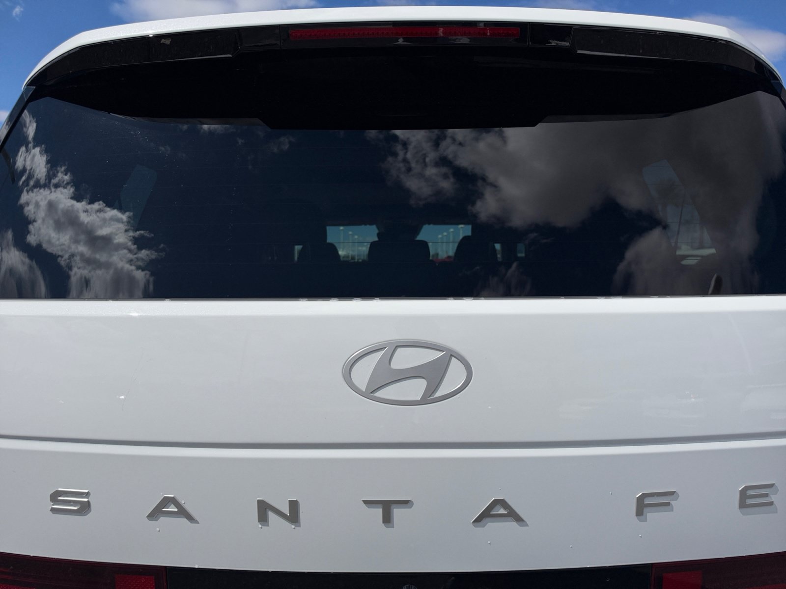 Certified 2025 Hyundai Santa Fe Limited FWD image 24
