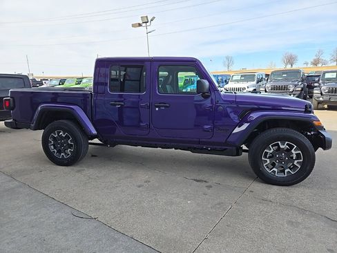 New 2026 Jeep Gladiator Sport image 13