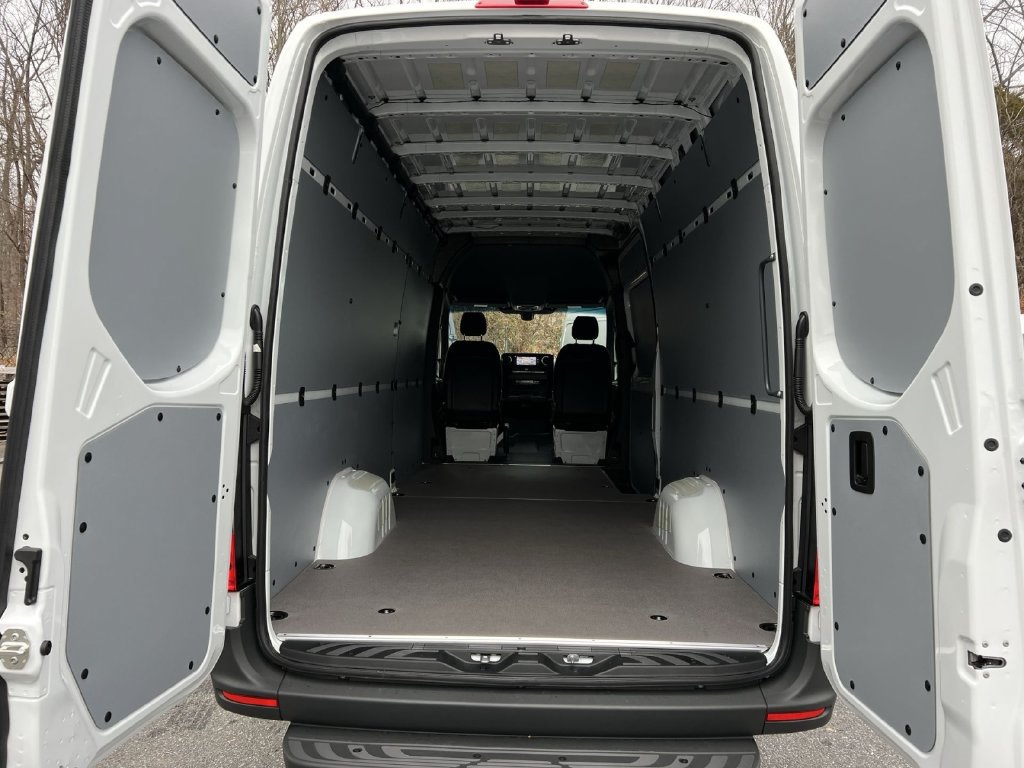 Used 2026 Mercedes-Benz Sprinter 2500 image 26