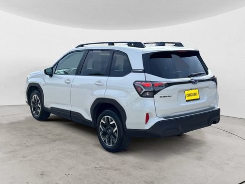 Certified 2025 Subaru Forester Premium AWD/4WD image 3