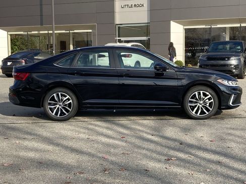 New 2026 Volkswagen Jetta SE FWD image 6