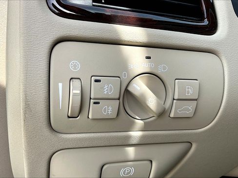 Used 2013 Volvo XC70 3.2 image 36