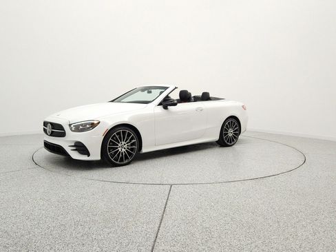 Used 2023 Mercedes-Benz E 450 Cabriolet w/ AMG Line image 9
