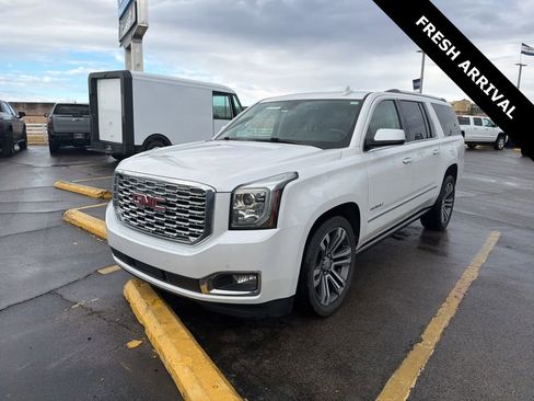 Used 2020 GMC Yukon XL Denali w/ Denali Ultimate Package image 2