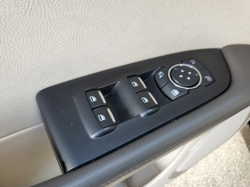 Used 2020 Lincoln Nautilus Standard w/ Equipment Group 101A image 20