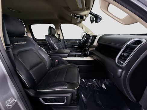 Used 2019 RAM 1500 Laramie image 29