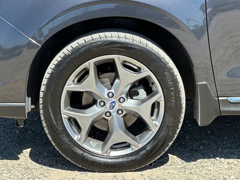 Used 2018 Subaru Forester 2.5i Touring w/ Popular Package #3B AWD/4WD image 27