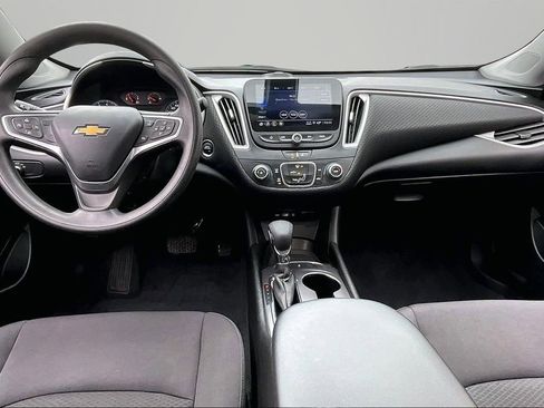 Used 2022 Chevrolet Malibu LS FWD image 7