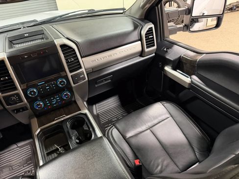 Used 2020 Ford F350 4x4 Crew Cab DRW Super Duty image 65