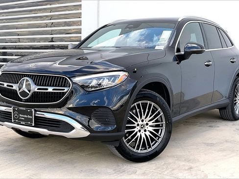 Certified 2026 Mercedes-Benz GLC 300 image 2