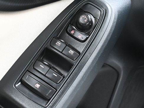 Used 2020 Subaru Impreza Premium image 32