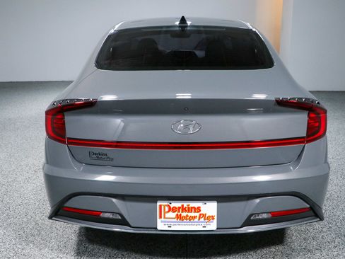 Used 2020 Hyundai Sonata SE FWD image 8