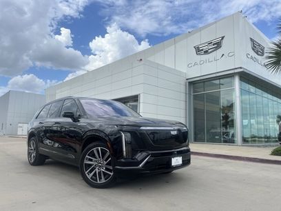 Certified 2026 Cadillac Vistiq Sport w/ LPO, Floor Liner Package