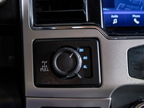 Used 2022 Ford F250 Lariat w/ Chrome Package image 24