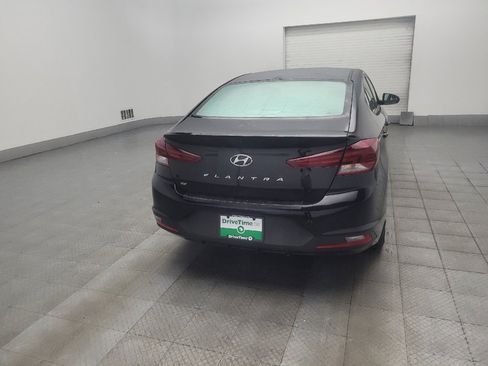 Used 2020 Hyundai Elantra SE w/ Cargo Package (C1) FWD image 7
