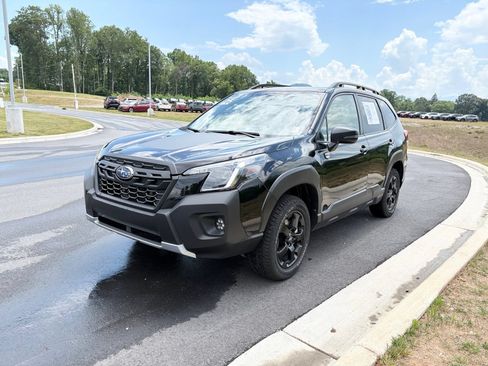 Certified 2025 Subaru Forester Wilderness w/ Wilderness Package AWD/4WD image 3
