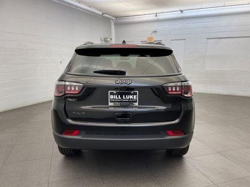 New 2026 Jeep Compass Latitude image 4