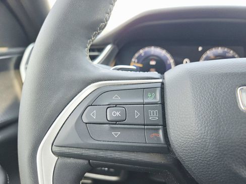 Used 2024 Jeep Grand Cherokee L Altitude AWD/4WD image 24