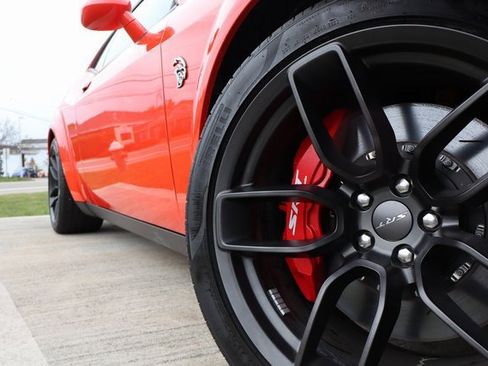 Used 2023 Dodge Challenger SRT Hellcat Widebody image 2