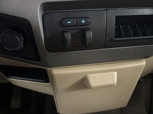 Used 2015 Ford F350 XLT w/ XLT Premium Package image 36