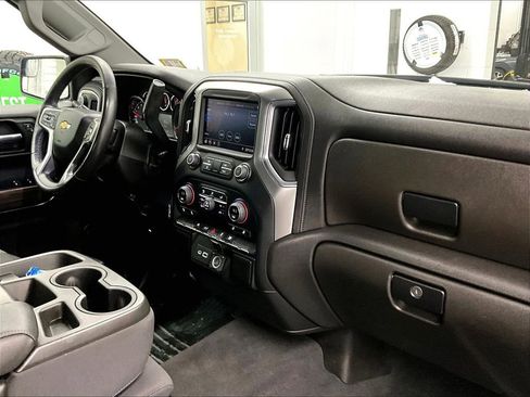 Used 2021 Chevrolet Silverado 1500 LT AWD/4WD image 14
