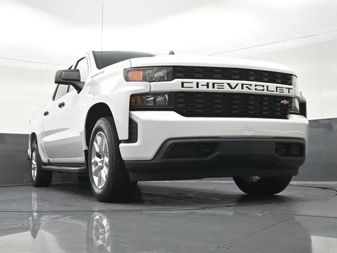 Used 2020 Chevrolet Silverado 1500 Custom w/ Custom Value Package RWD image 29
