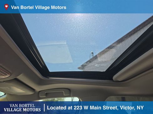 Used 2019 Toyota RAV4 Limited w/ Advanced Technology Package image 23