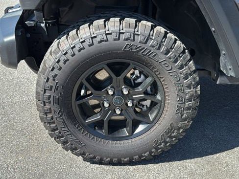 Certified 2025 Jeep Wrangler Unlimited Sport S 4xe AWD/4WD image 11