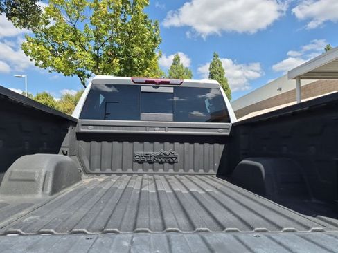 Used 2022 Chevrolet Silverado 1500 High Country w/ Z71 Off-Road Package AWD/4WD image 27