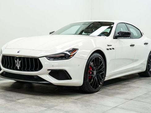Used 2022 Maserati Ghibli Modena RWD image 7