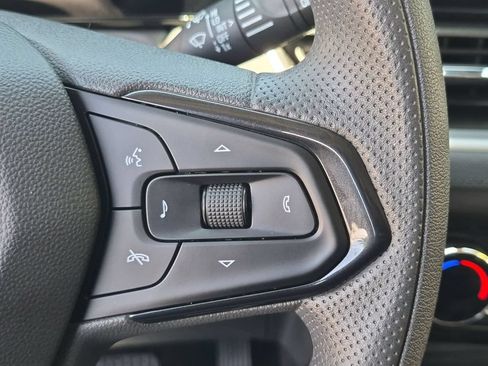 Used 2025 Chevrolet TrailBlazer LT AWD/4WD image 21
