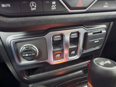 New 2026 Jeep Wrangler Sport AWD/4WD image 29