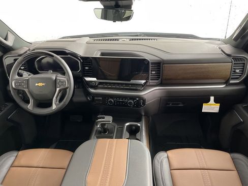 New 2026 Chevrolet Silverado 1500 High Country AWD/4WD image 17