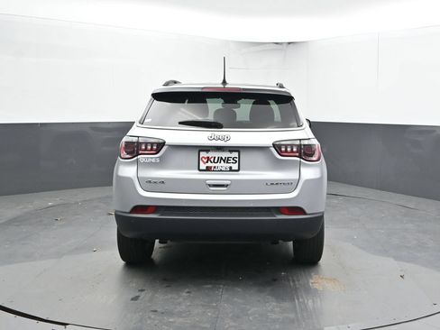 Used 2025 Jeep Compass Limited AWD/4WD image 11