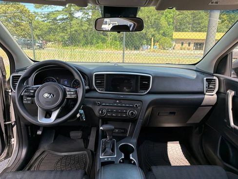 Used 2020 Kia Sportage LX FWD image 8