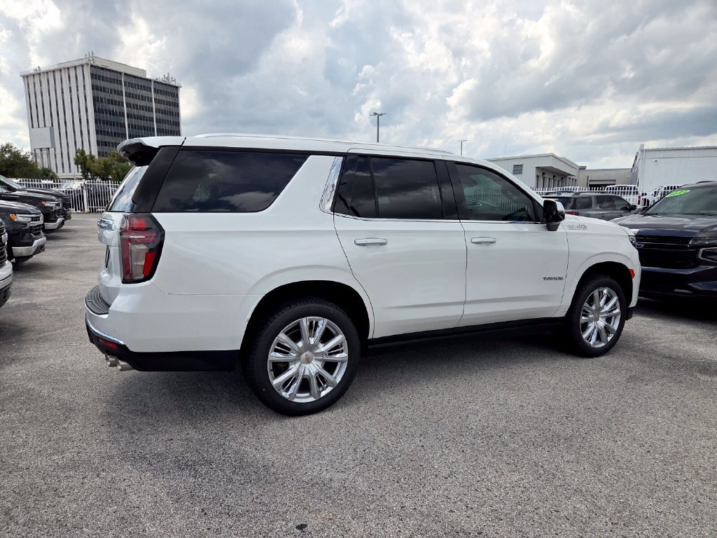 Used 2024 Chevrolet Tahoe High Country AWD/4WD image 15